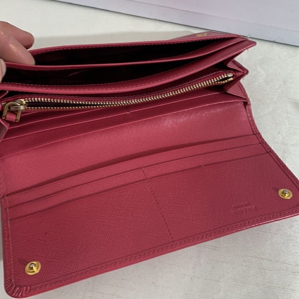 💥AUTHENTIC💥Prada Saffiano Leather Bow Wallet - Picture 14 of 14